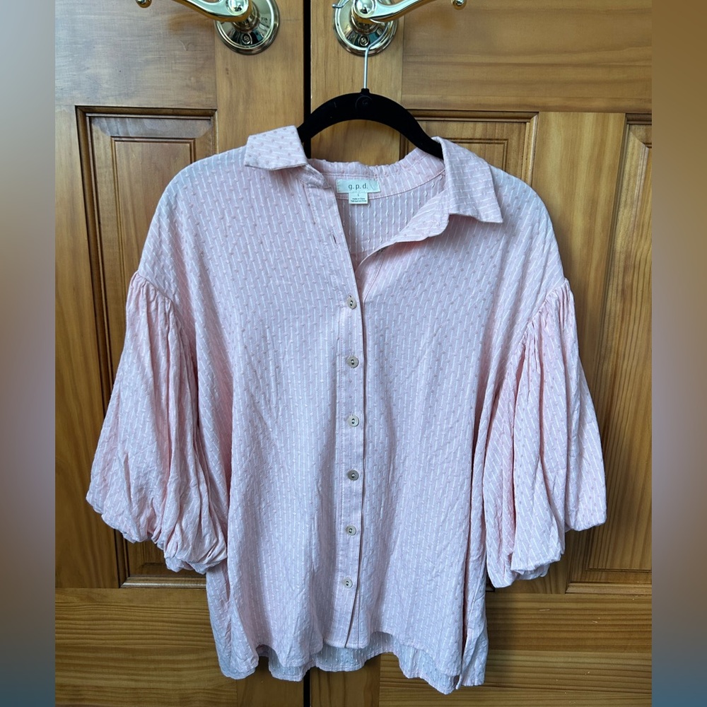 Pink blouse with puff sleeves